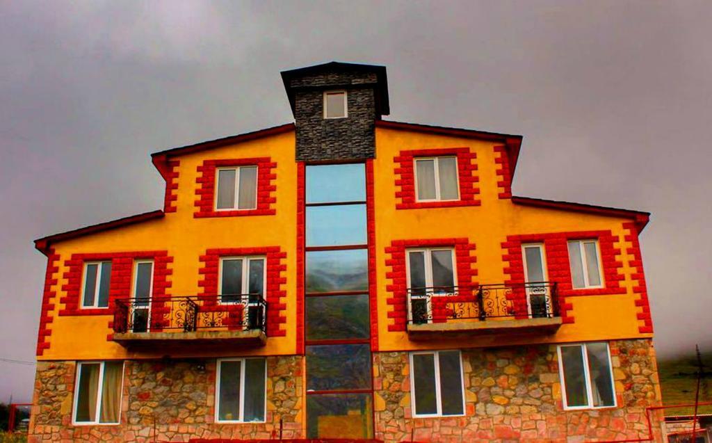 Tower Hotel Kazbegi Exterior foto